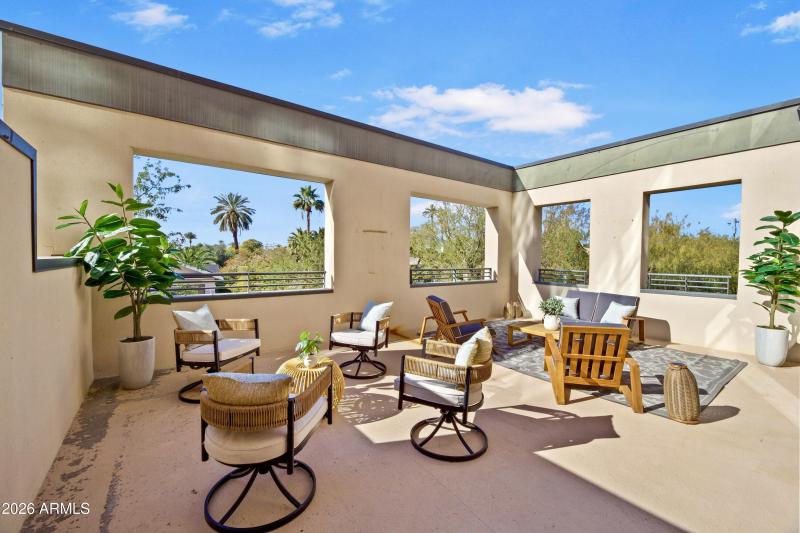 AB260B6F-DD0A-453E-B786-BA54DE14090F_1_2