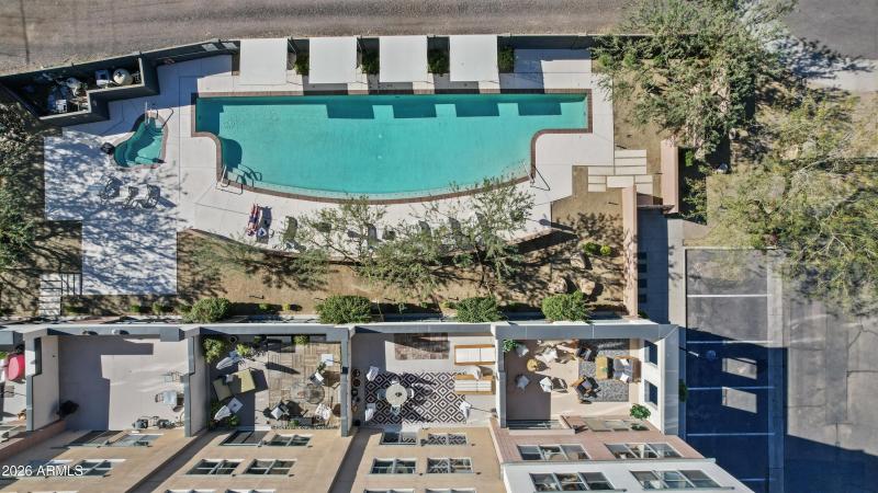 23316273-1B19-47E9-BBB4-7885D93E511A_1_2