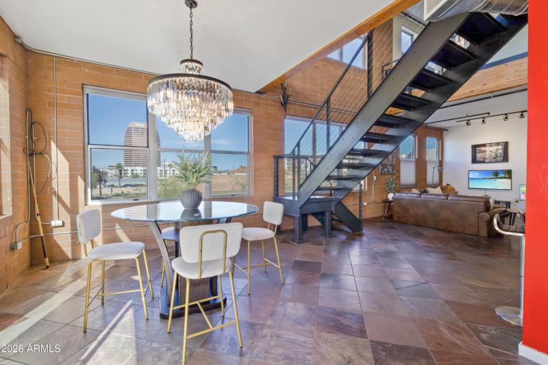 F83C16DA-C5EA-4E17-AE75-9F1342FD4394_1_2