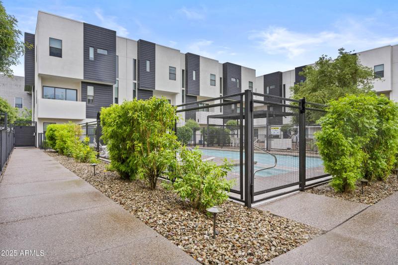 325 E Coronado - 32_dsc00689