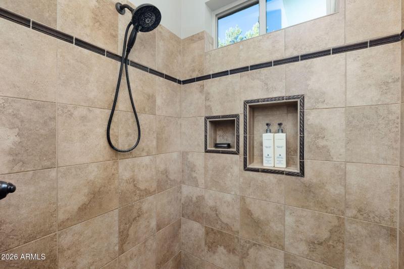 31-Primary Bathroom (3)