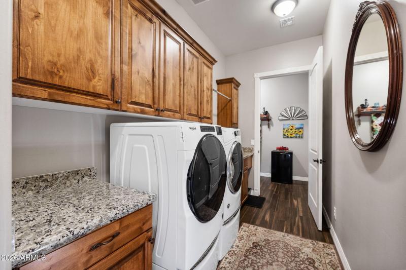 34-Laundry Room