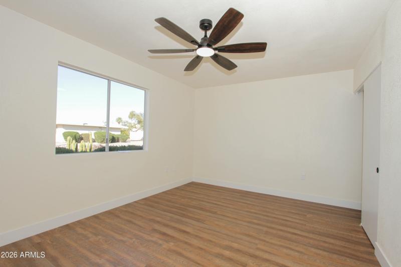 10729 W Amber Trl-25