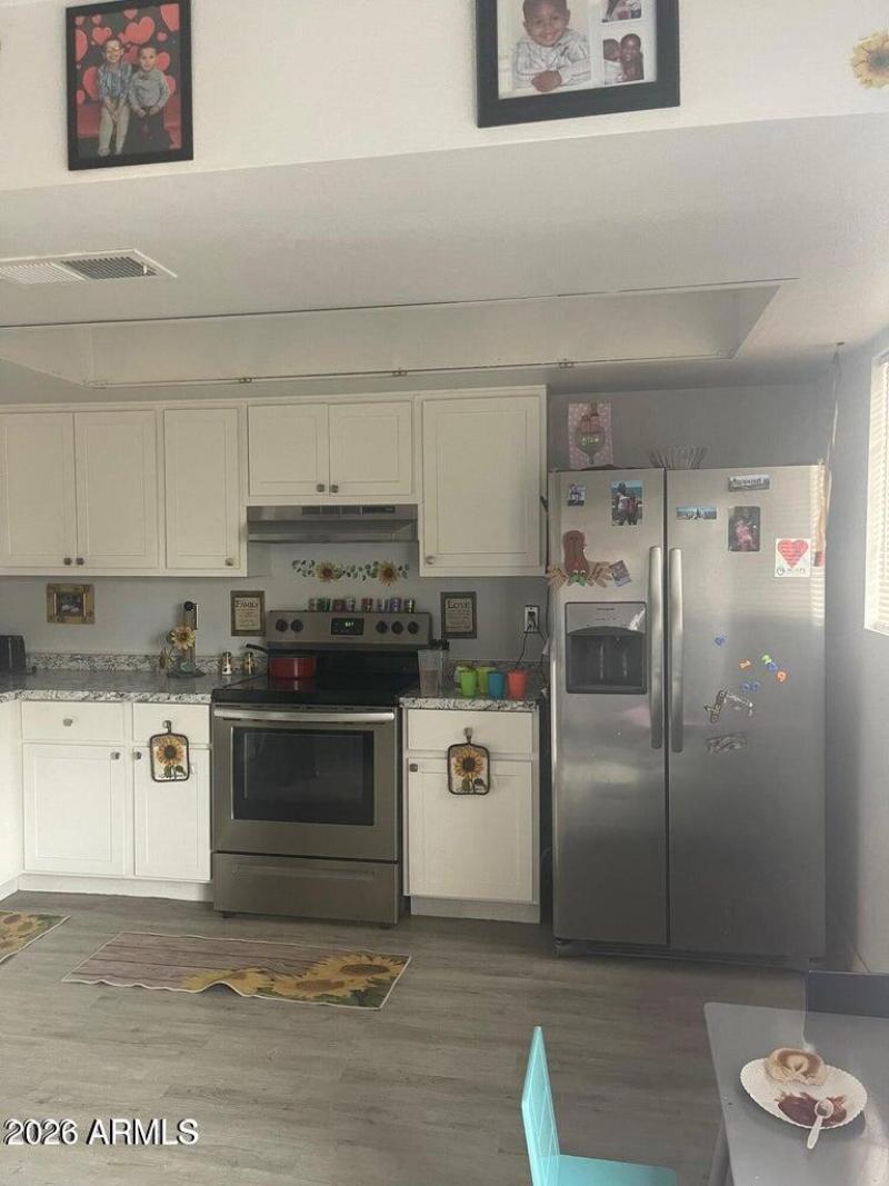 4834 W. Rose Ln. - Kitchen view 2