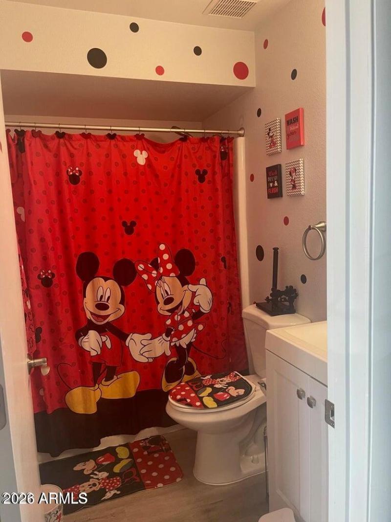 4834 W. Rose Ln. Bathroom