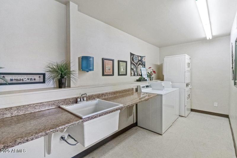 ALMA MEADOWS LAUNDRY FACILITY