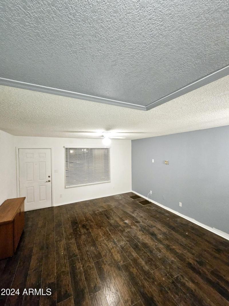 B2E9EB7A-810B-4EE9-A24B-37B814E6A859