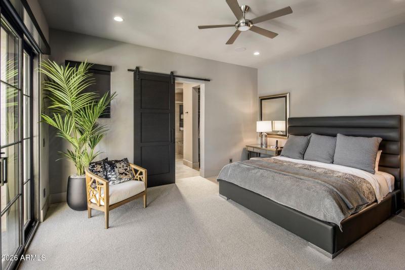 046_Guest En Suite 1