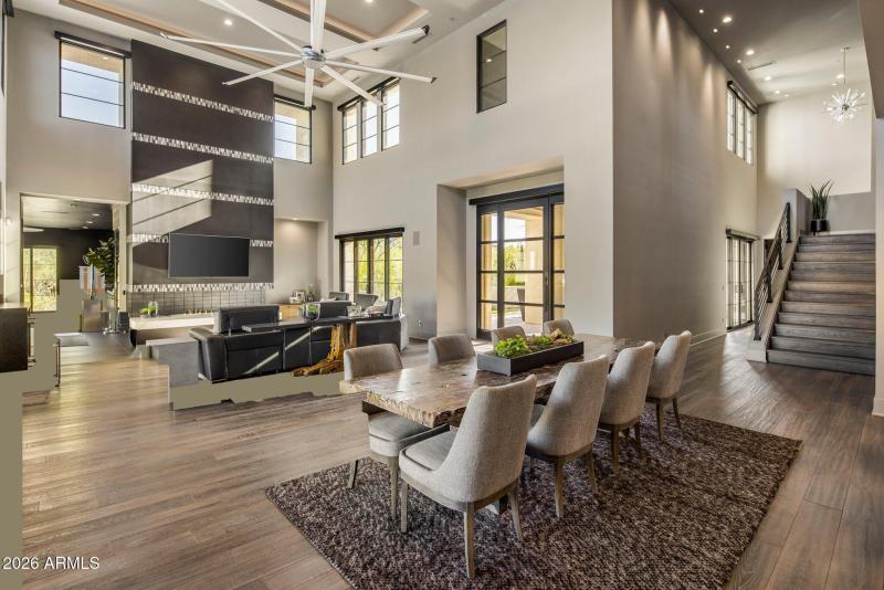 020_Entry to Dining to Living