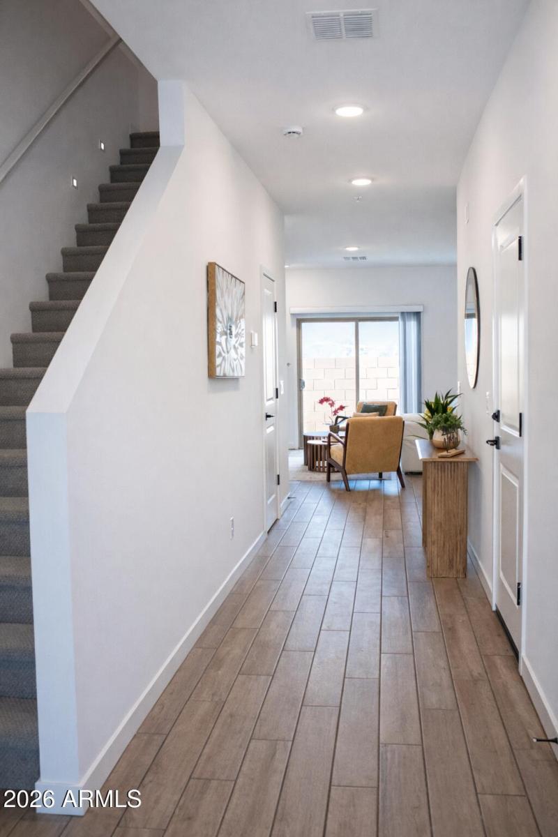 downstairs_hallway_02