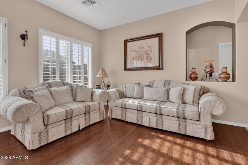 7-web-or-mls-5382 W Kaler-7