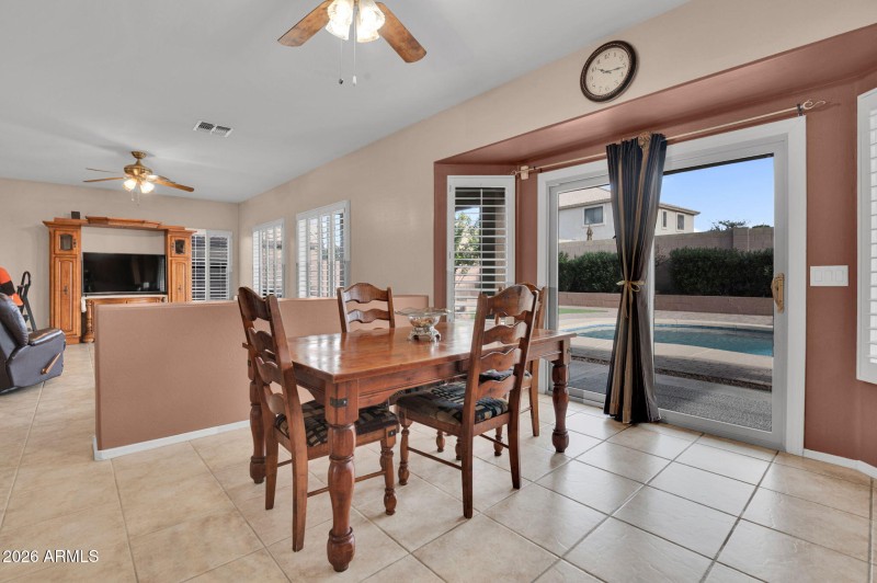 13-web-or-mls-5382 W Kaler-13