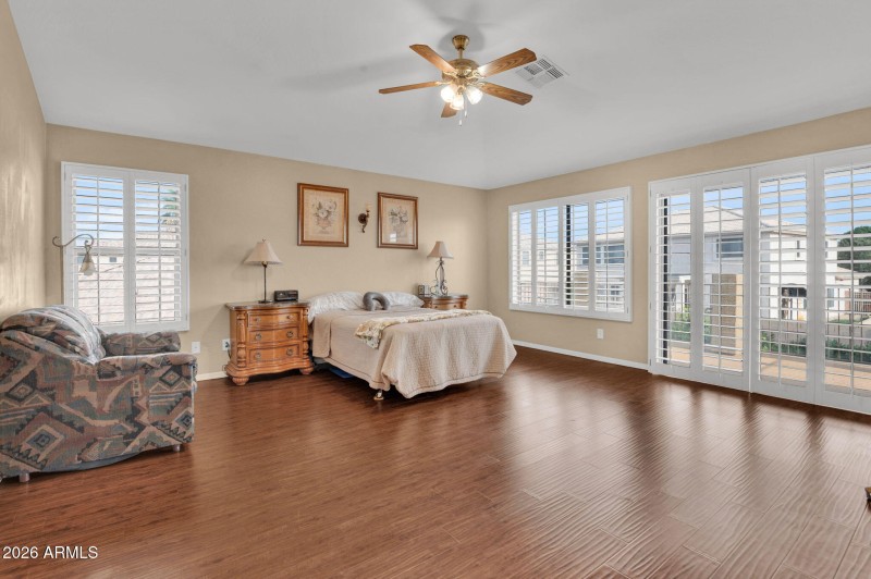 22-web-or-mls-5382 W Kaler-22