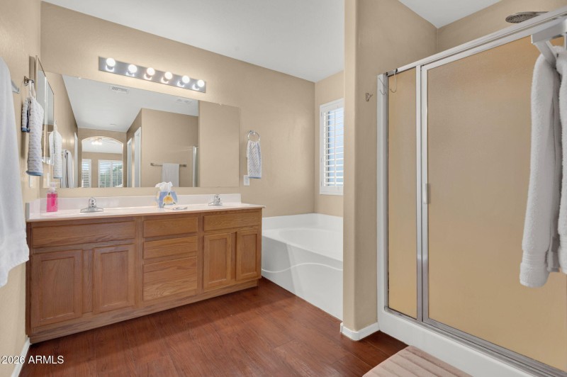 25-web-or-mls-5382 W Kaler-25