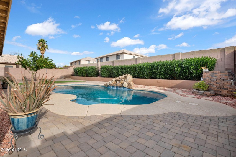 34-web-or-mls-5382 W Kaler-34