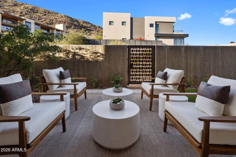 4849 N CAMELBACK RIDGE DR B108