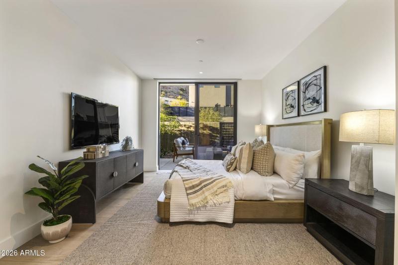 4849 N CAMELBACK RIDGE DR B108