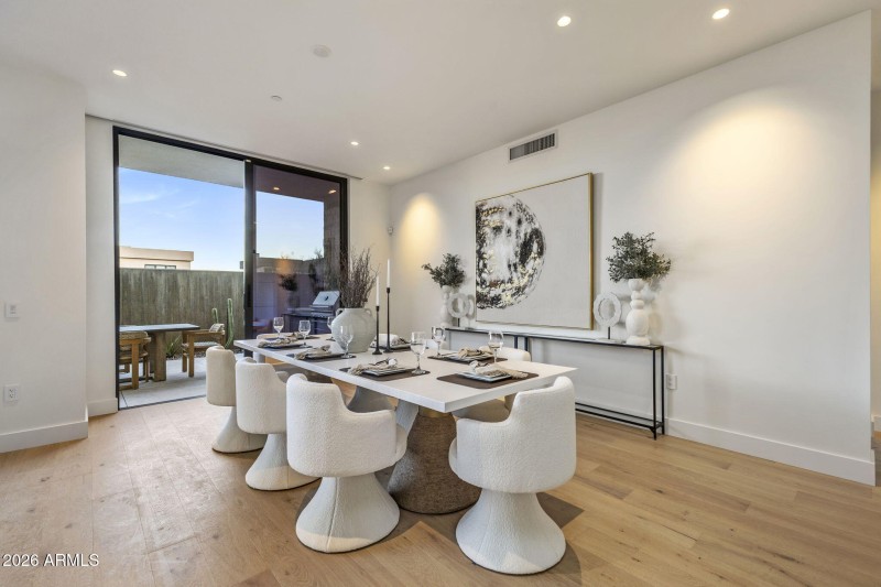 4849 N CAMELBACK RIDGE DR B108