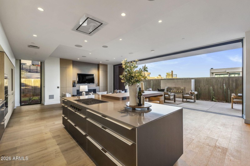 4849 N CAMELBACK RIDGE DR B108