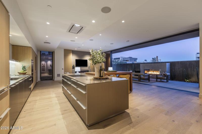 4849 N CAMELBACK RIDGE DR B108