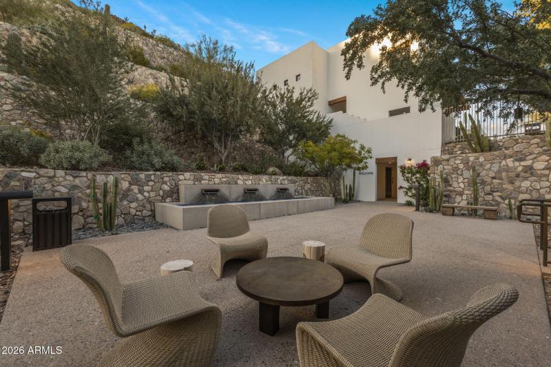 4849 N CAMELBACK RIDGE DR B108