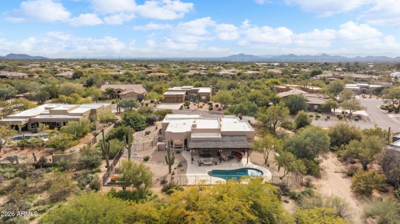 Community lifestyle with privacy