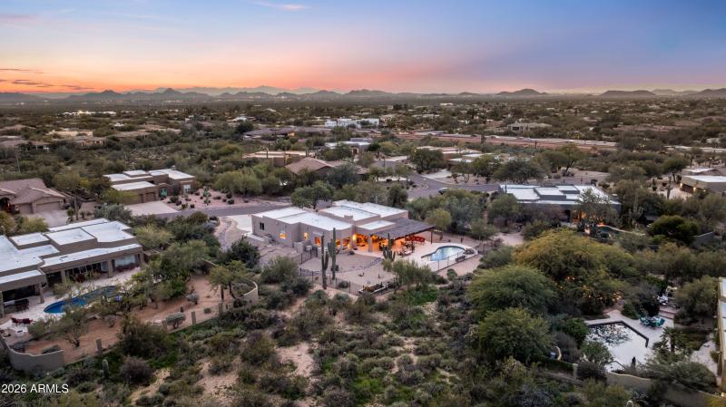 Charming Neighborhood