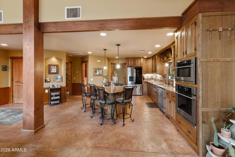 285 Navajo Trail - Kitchen