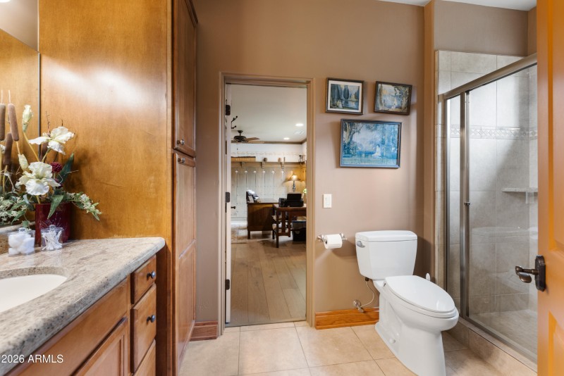 285 Navajo Trail - Bathroom 2