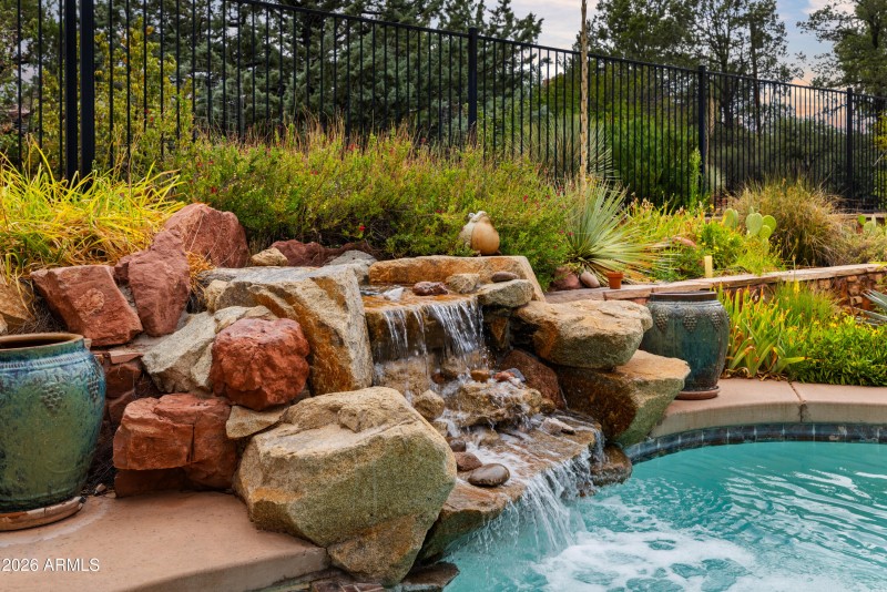 285 Navajo Trail - Private Pool & Spa