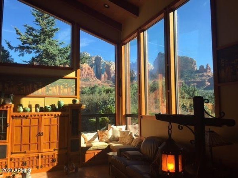 285 Navajo Trail - Great Room