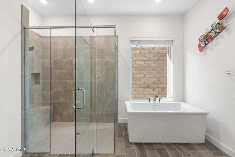 8-web-or-mls-DSC03156 copy