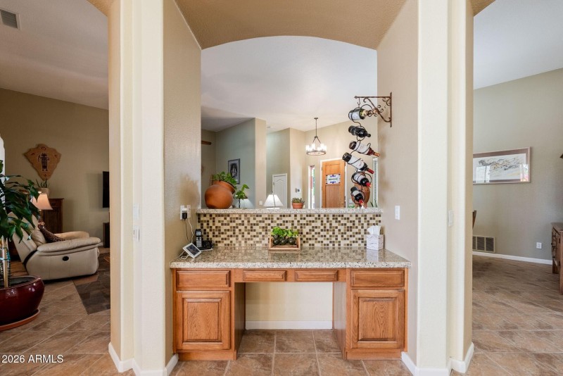 017_Kitchen Bar Area