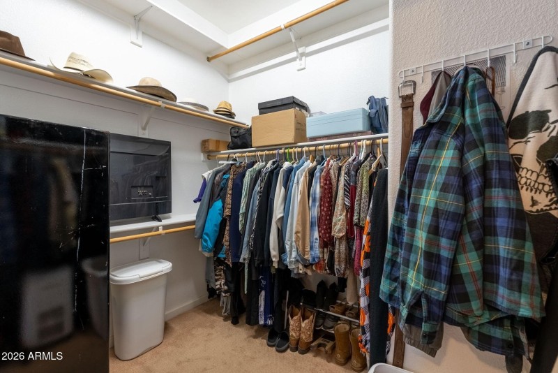 027_Master Walk-In Closet