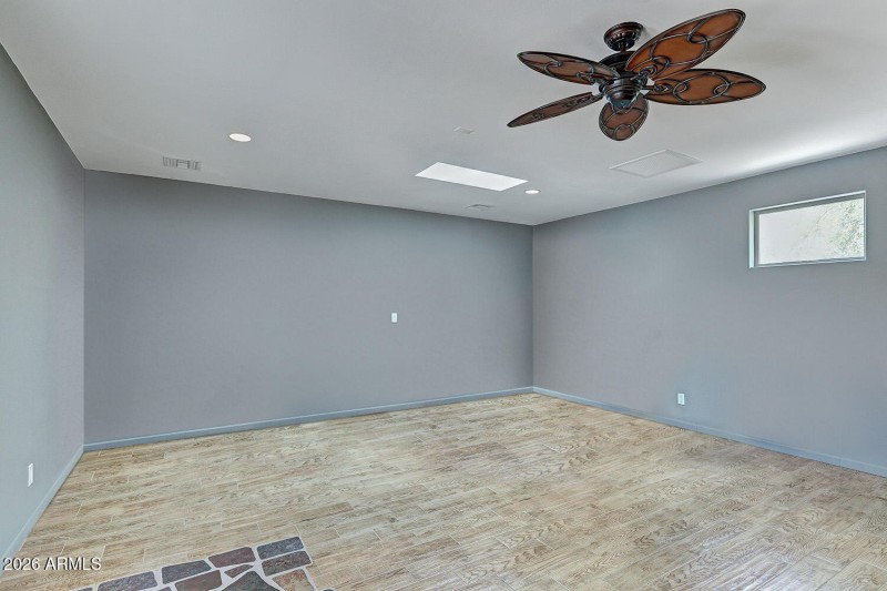 Office Pictures - Vacant #1