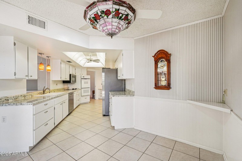 20-web-or-mls-N 108th Dr-S3101-020