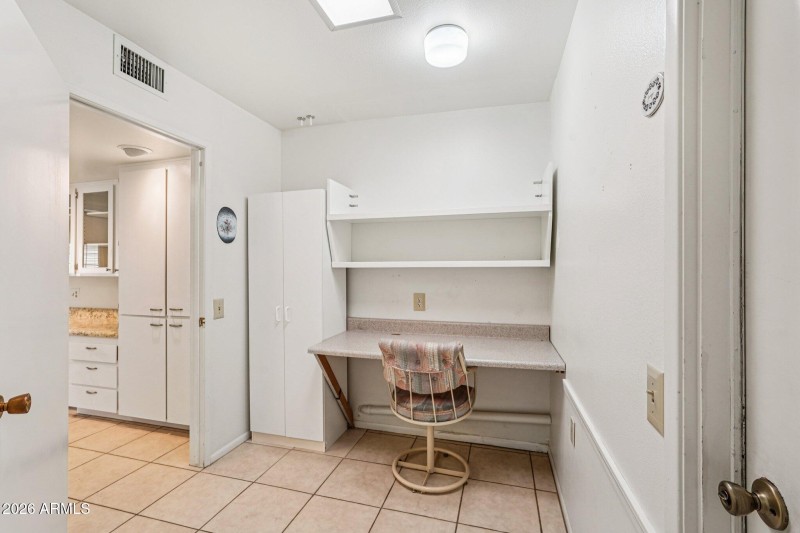 26-web-or-mls-N 108th Dr-S3101-026