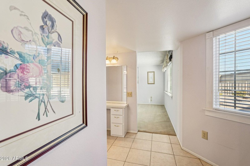 33-web-or-mls-N 108th Dr-S3101-033