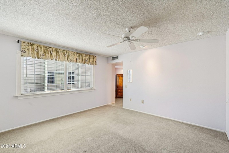 38-web-or-mls-N 108th Dr-S3101-038