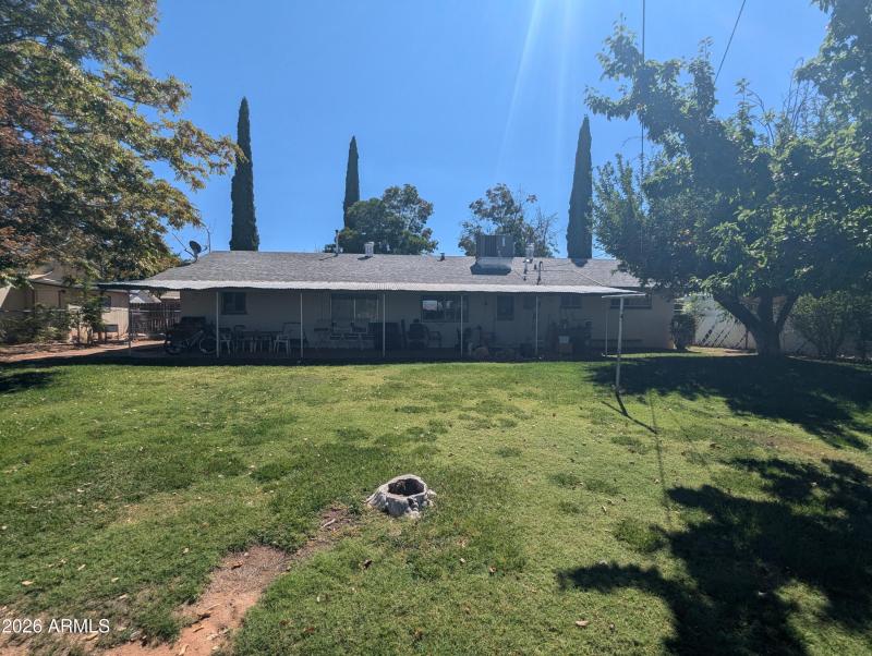 PXL_20250925_192156801