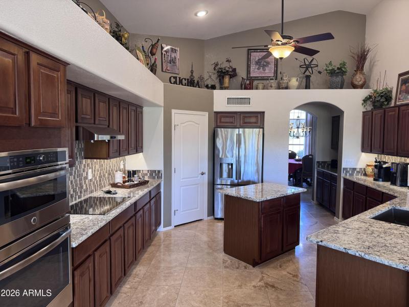 16) 67286-697d3a0bd5d28