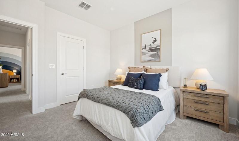 172788_Honeysuckle Trail_Hampton_Bedroom