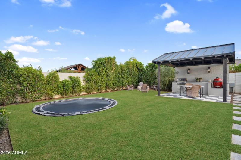 Backyard + Outdoor Kitchen