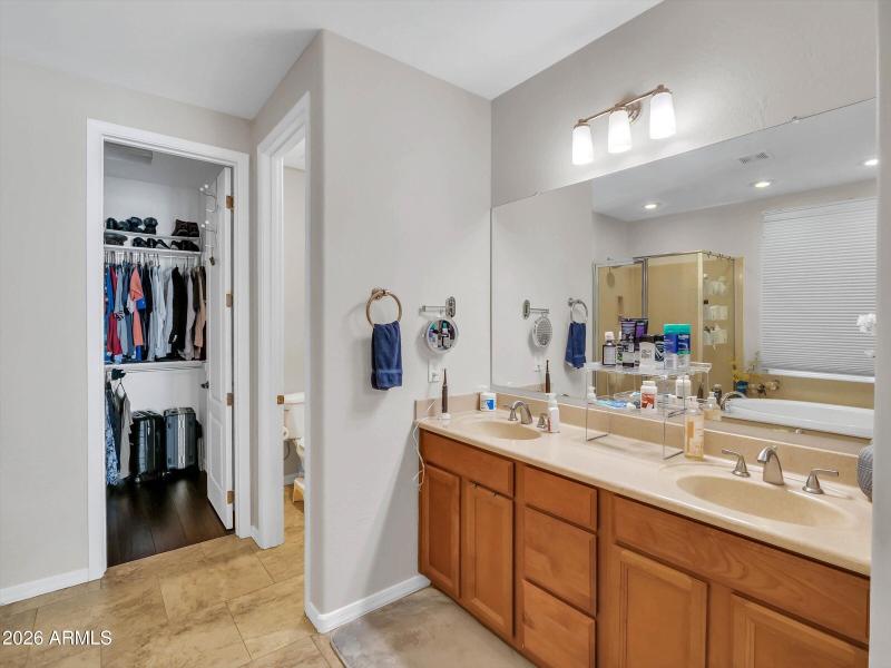 Primary Bath - Dual Vanity