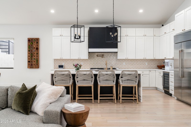 16-4223 N 41st Pl (16 of 64)