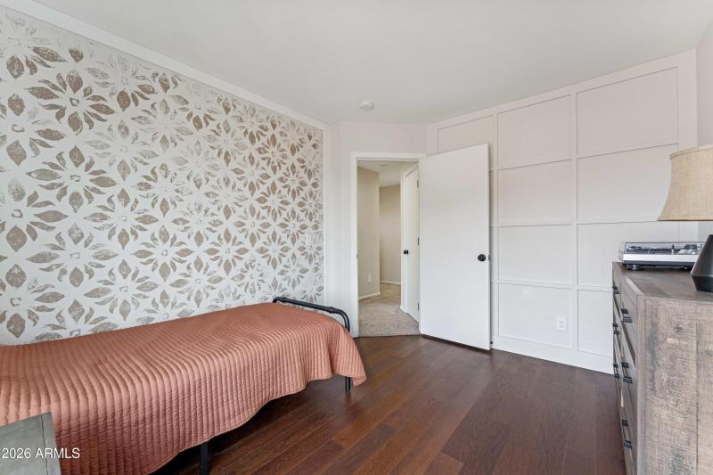 Guest Room III, Alt View