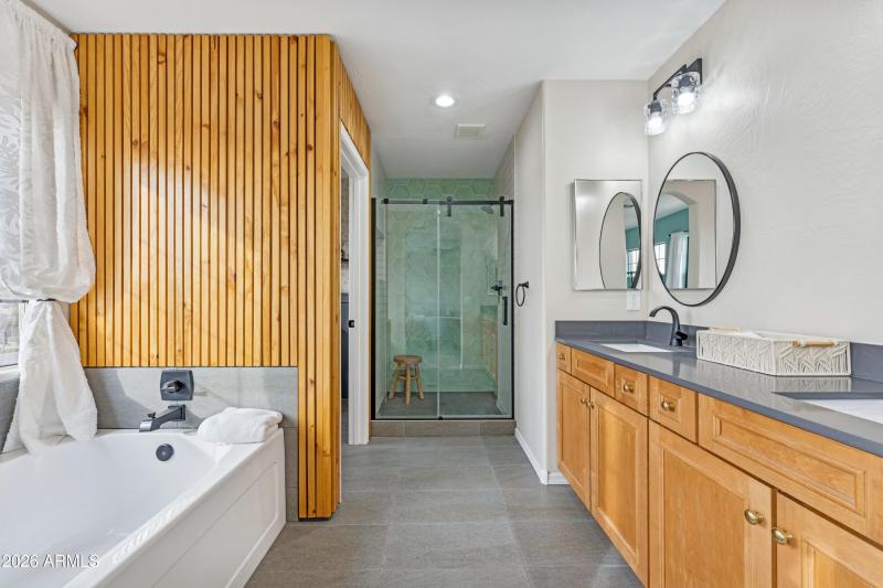 Primary Ensuite Bath