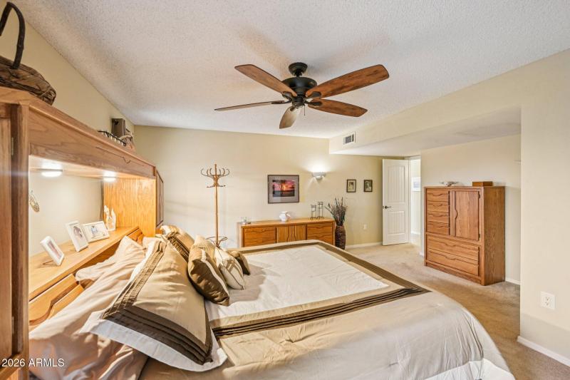 32-web-or-mls-W Titan Ct-S0302-032