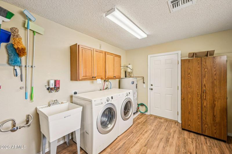 33-web-or-mls-W Titan Ct-S0302-033