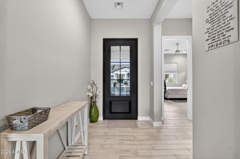 4-web-or-mls-44-E Scarlet St